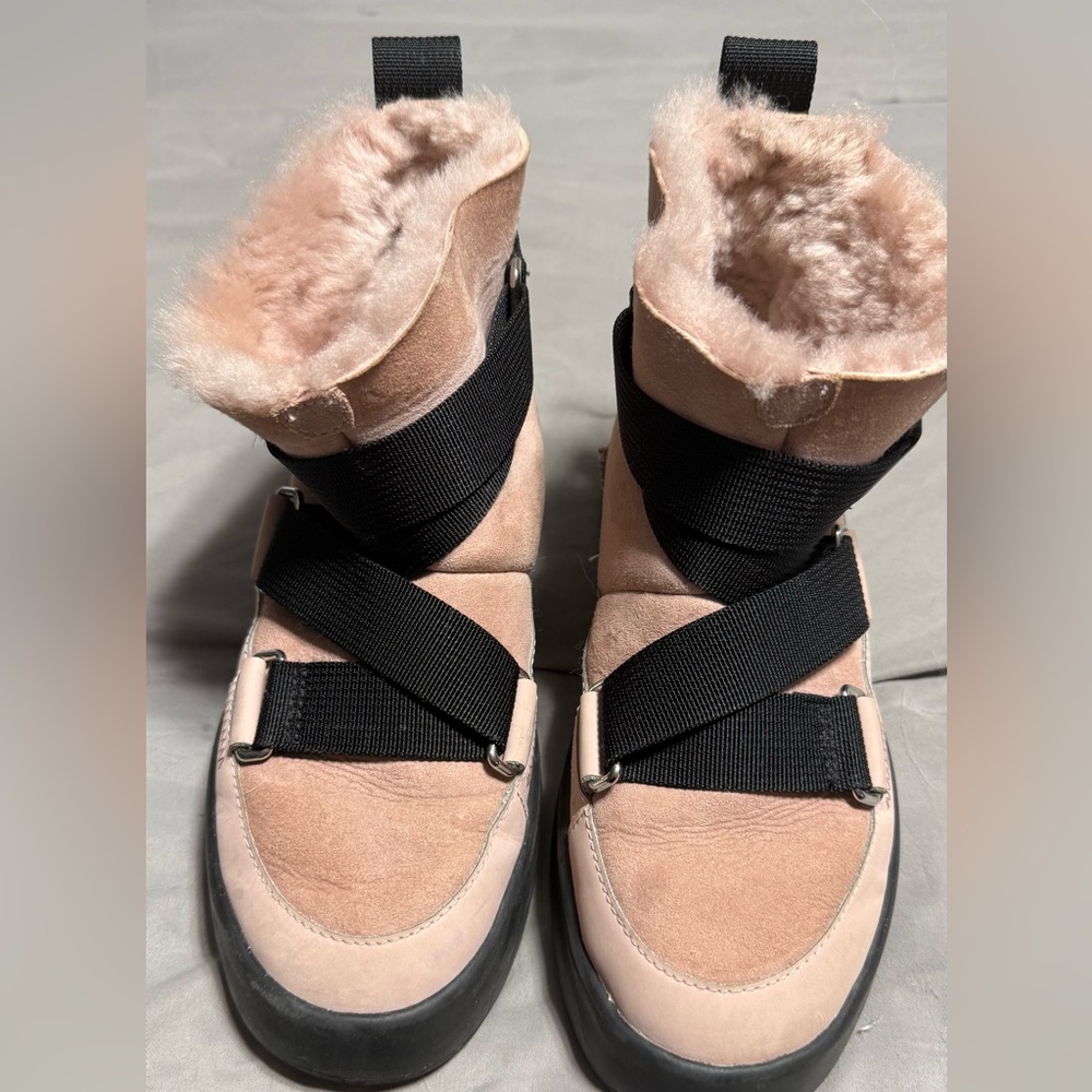 Woman’s Uggs